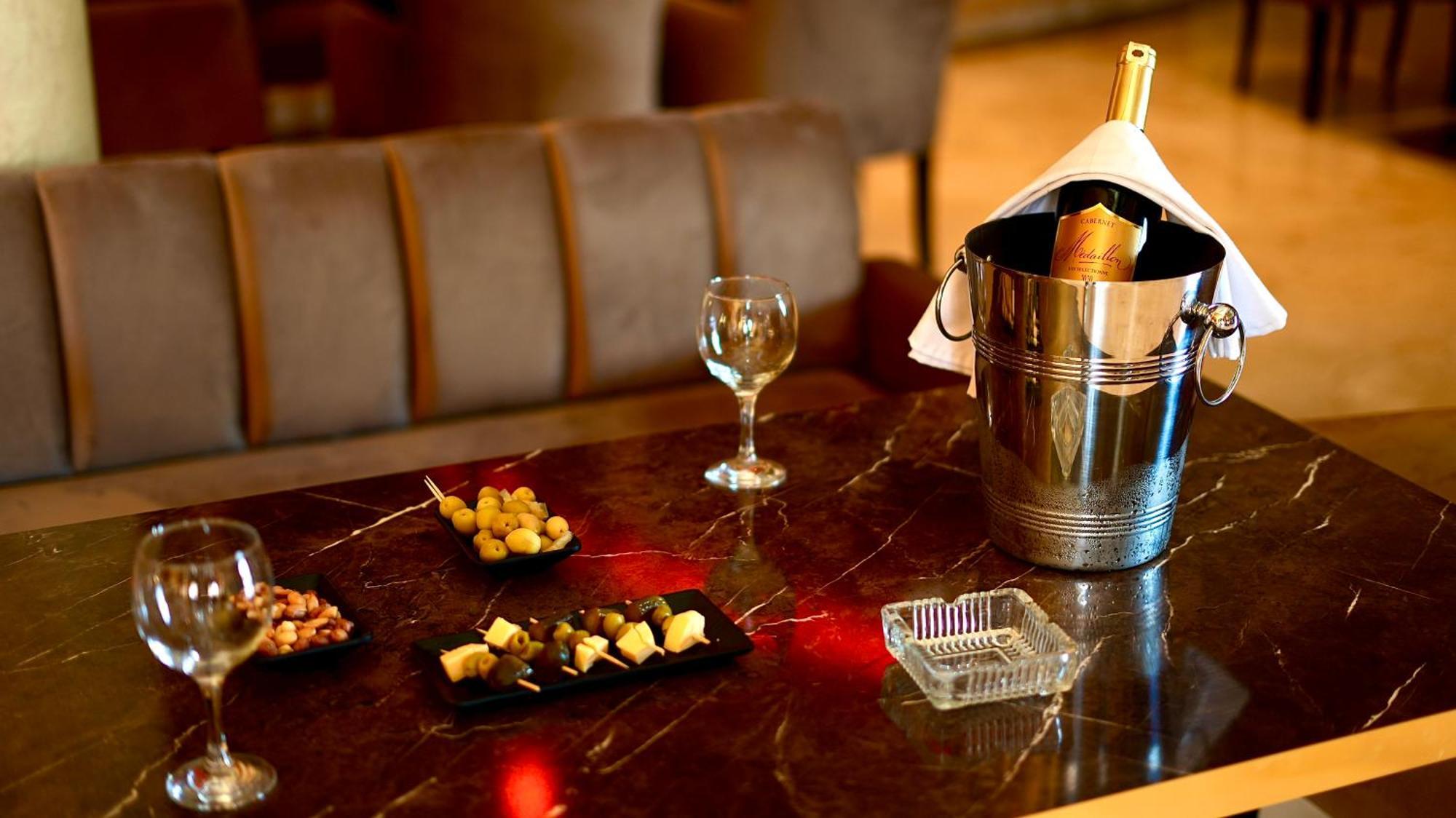 Hotel Menzeh Dalia Мекнес Екстер'єр фото