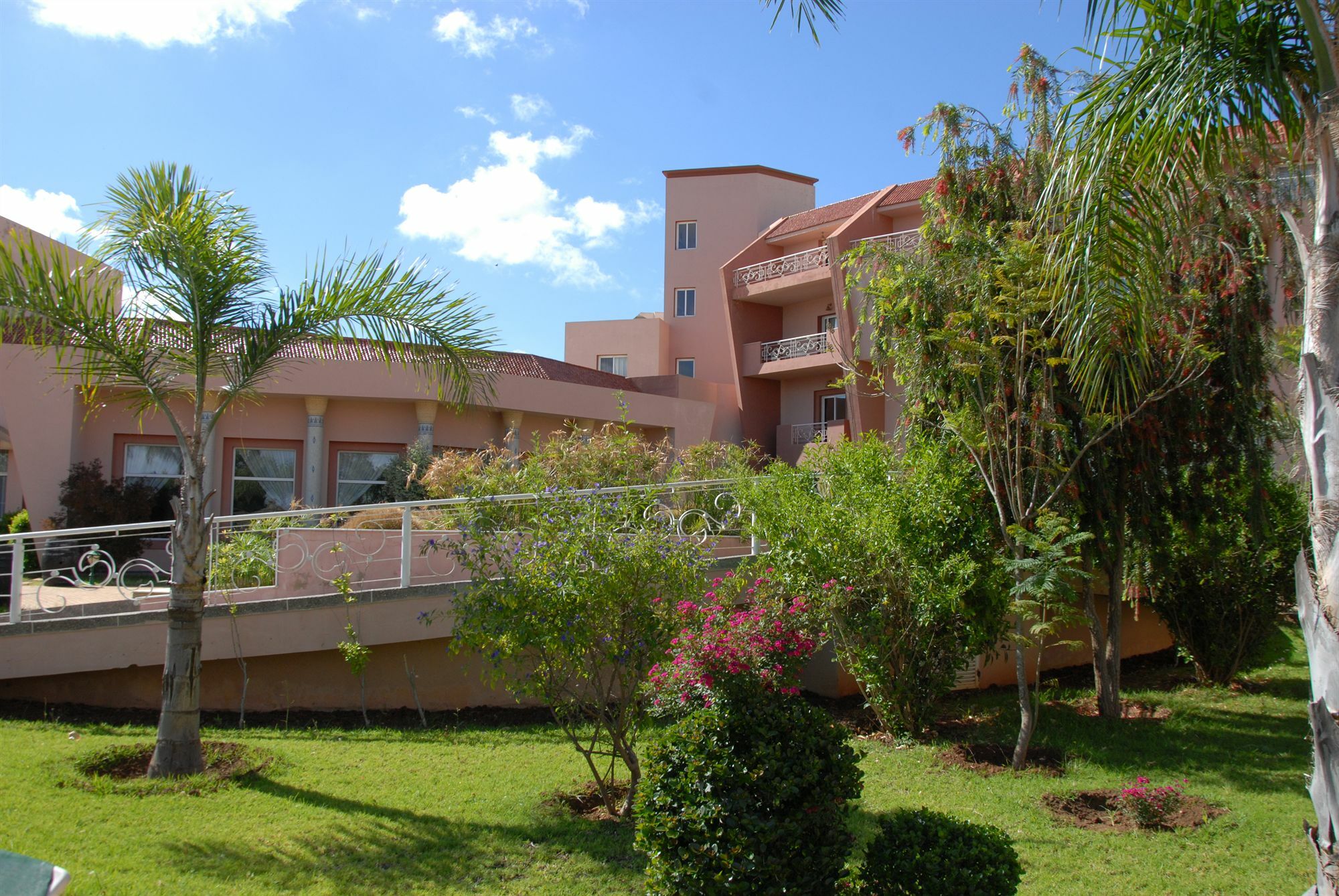 Hotel Menzeh Dalia Мекнес Екстер'єр фото